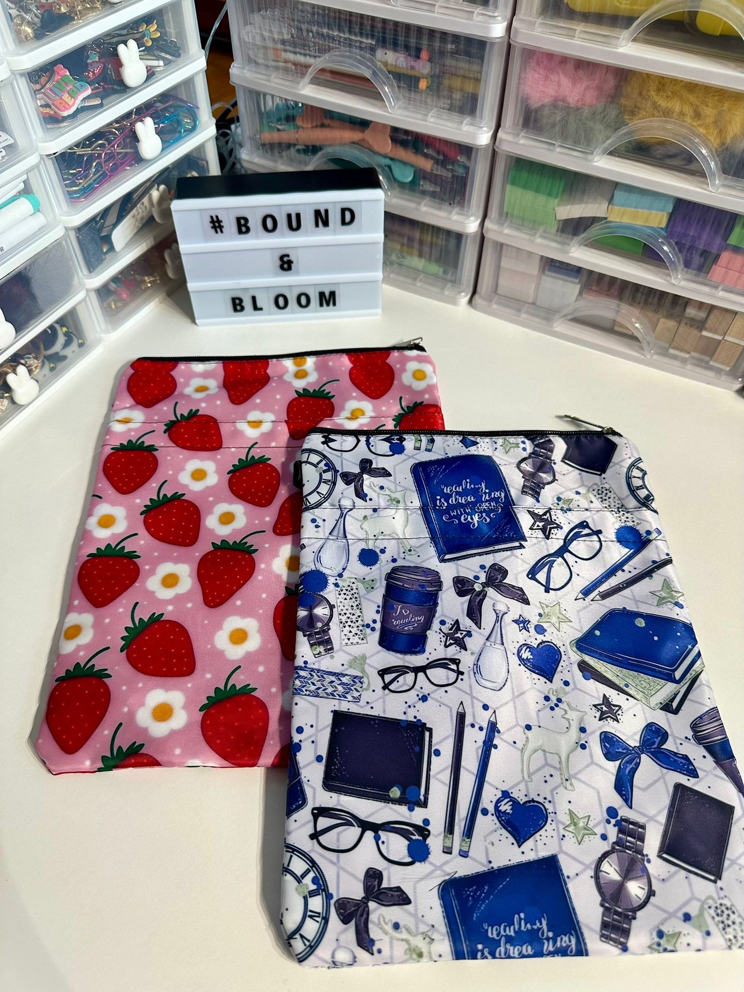 📚 Bookish Book Sleeves