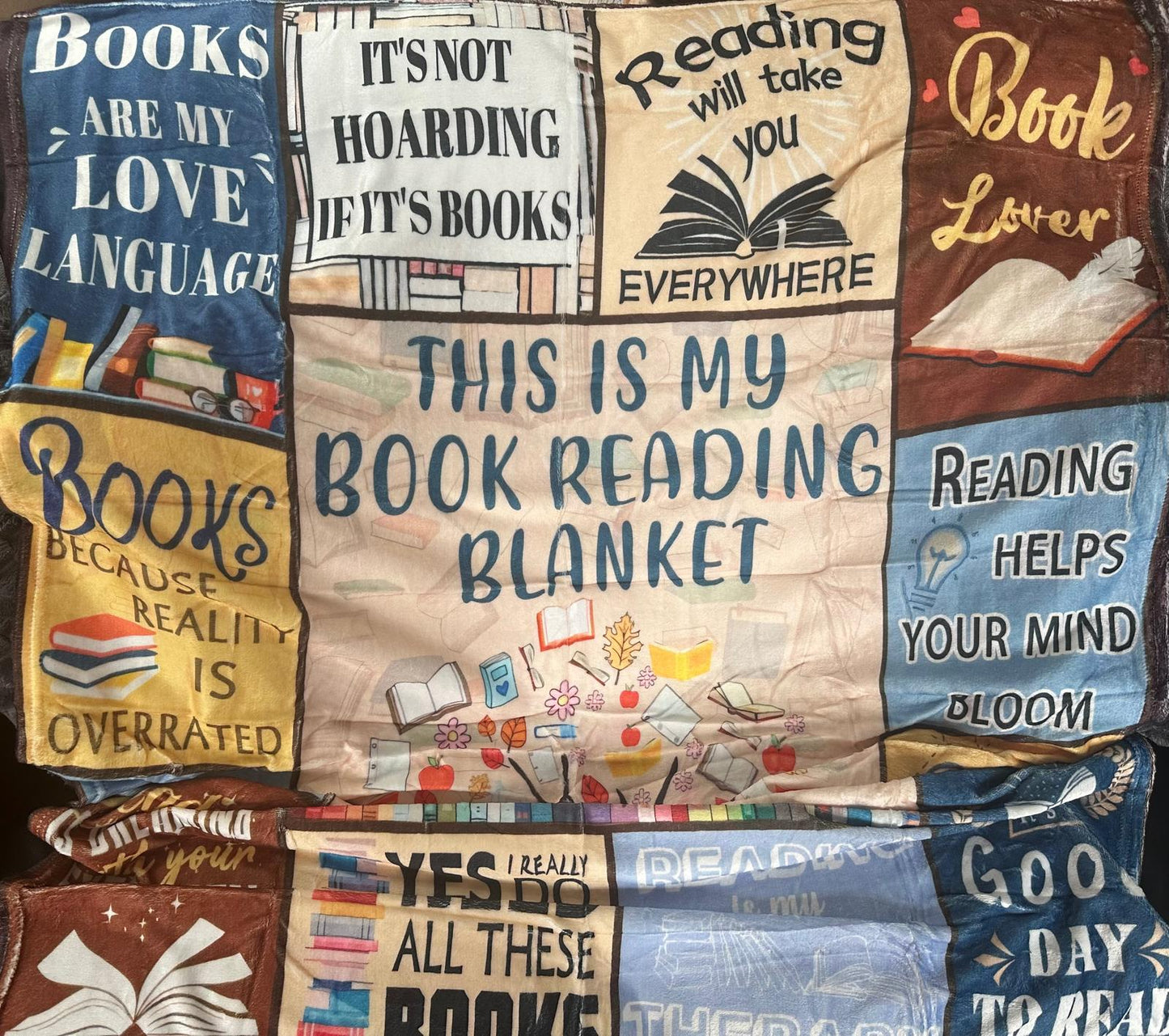 Reading Blanket – Cozy Bookworm Essential | Soft Throw for Book Lovers